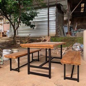 Industrial Dining Set kombinasi Kayu jati