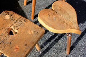 Read more about the article Ini Dia 5 Penyebab Furniture Kayu Keropos yang Penting Diketahui